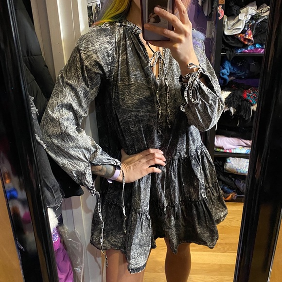 Acid Wash Tiered Babydoll Dress - Picture 2 of 5